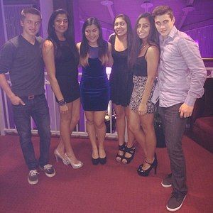 Meet your Posher, Shiza